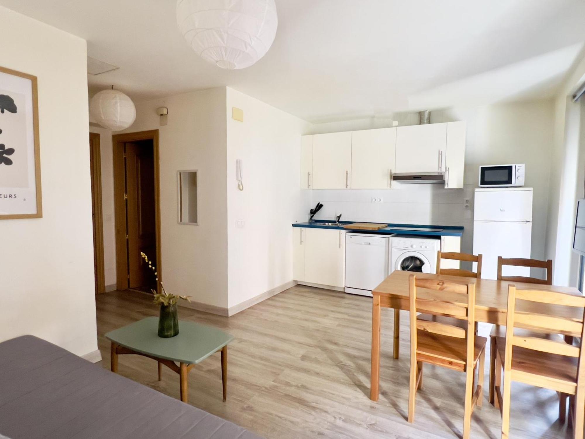 Housingleon Cardiles Apartment *