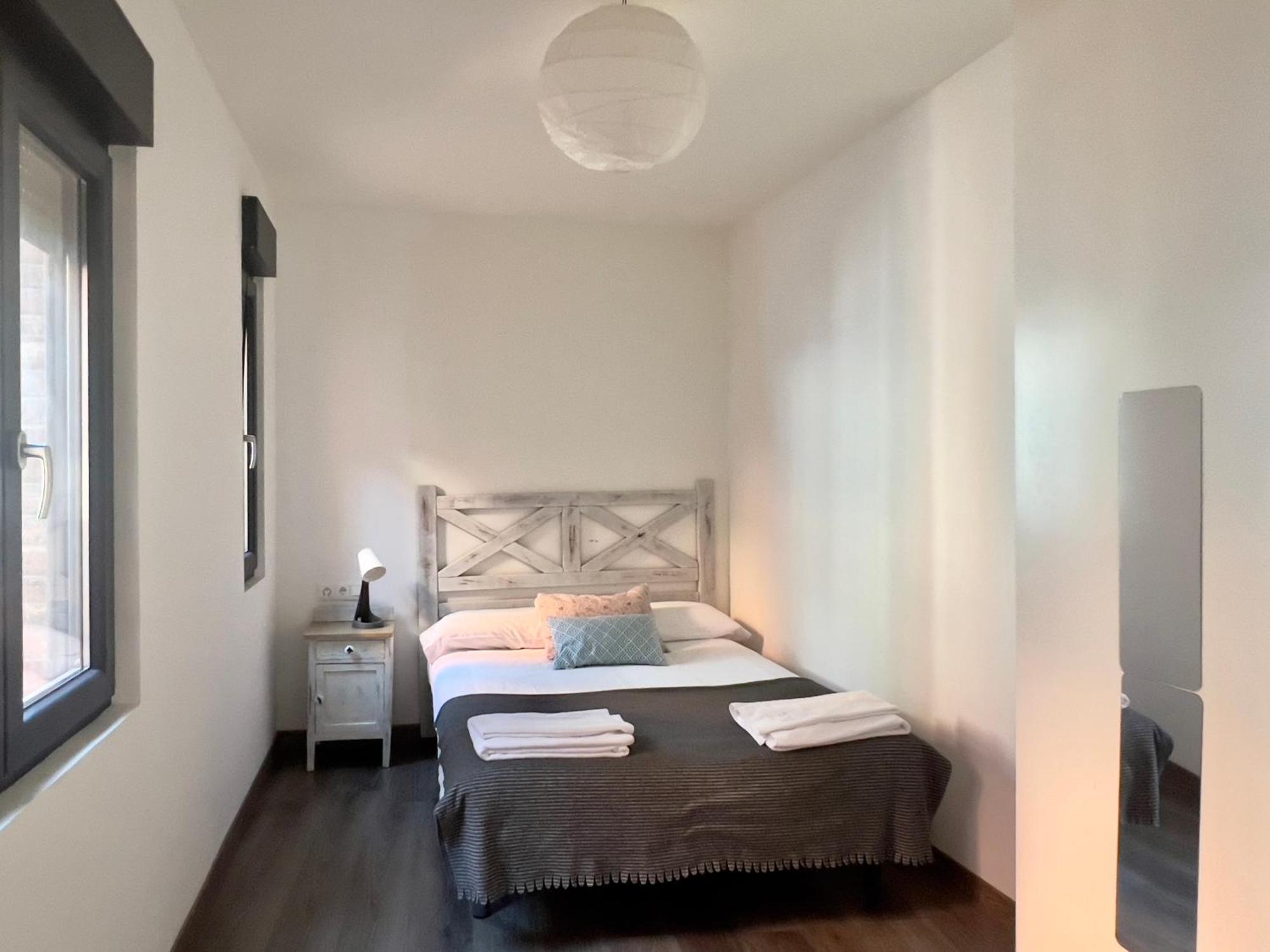 Apartment Housingleon Cardiles Leon