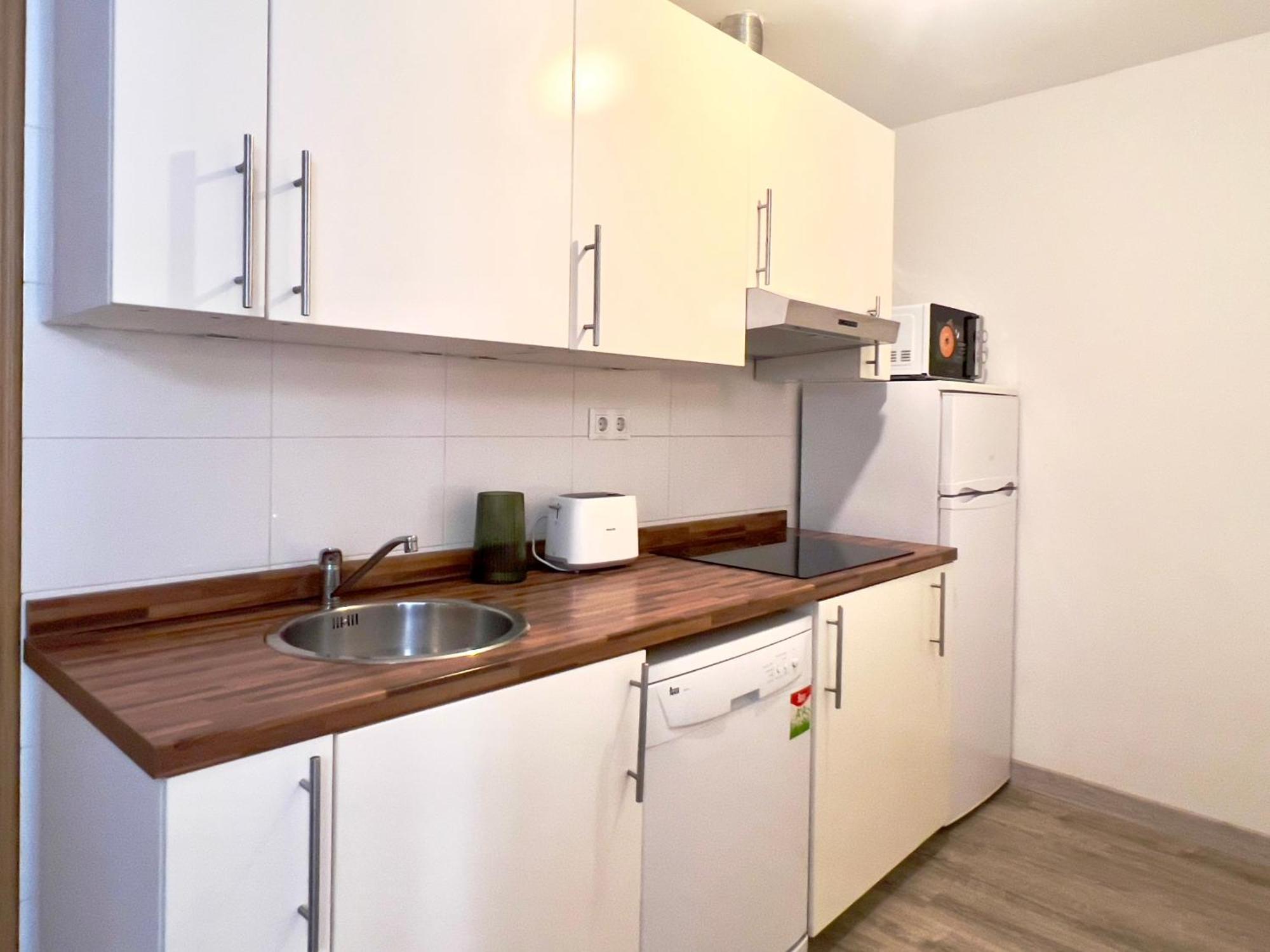 Apartment Housingleon Cardiles